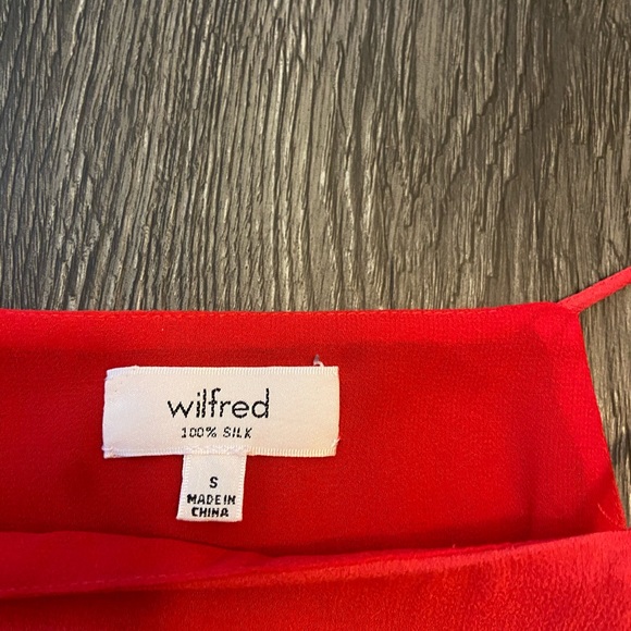 Wilfred red rians silk top excellent condition - Picture 3 of 3